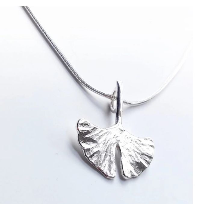 Ještě mám pár lístků jinanu. Pište do zpráv nebo objednávejte na e-shopu....